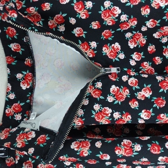 Olsenboye Black Pink Rose Floral Polyester Flat Front Zip Back Mini Circle Skirt - Picture 9 of 10